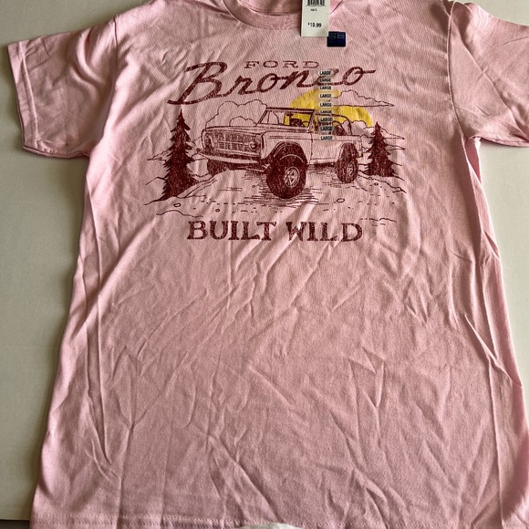 Ford Tops - Ford Bronco Pink T-Shirt size Large